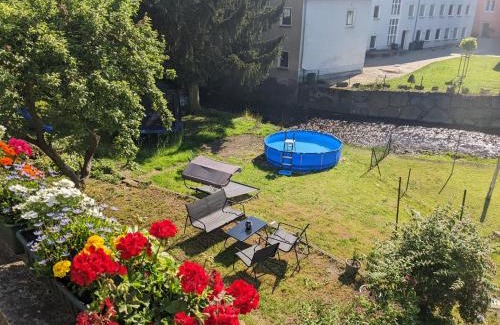 Sebnitz Apartment | HW3B- Urlaubsmagie - großes Wohnzimmer & 2 Schlafzimmer