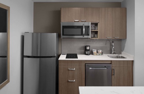 East Lansing Hotel | Hyatt House Lansing University Area