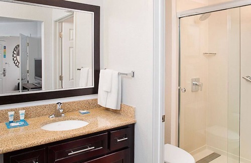 Mount Laurel Hotel | HYATT house Mt. Laurel
