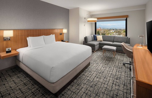 Glendale Hotel | Hyatt Place Denver/Cherry Creek
