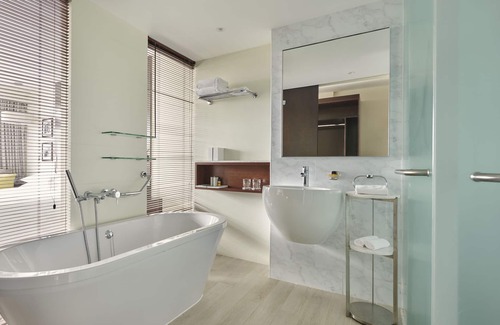 Kivukoni Hotel | Hyatt Regency Dar Es Salaam, The Kilimanjaro