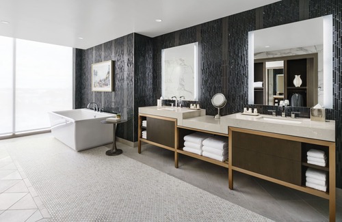 Queens Hotel | Hyatt Regency JFK Airport at Resorts World New York