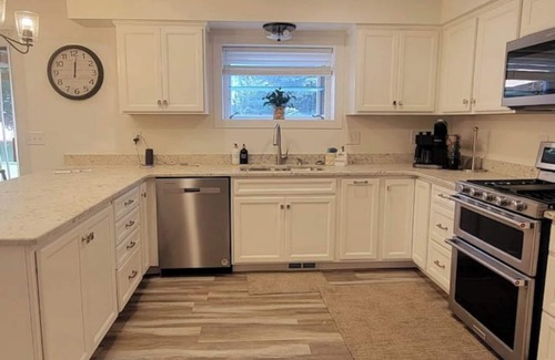 Hyde Park House | Hyde Park Hideaway 5 minutes north of Logan & USUn