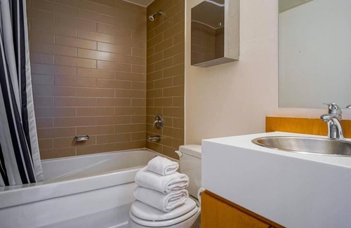 CityPlace Apartment | Hydewest Harboutfront Toronto