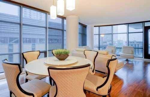 CityPlace Apartment | Hydewest Harboutfront Toronto
