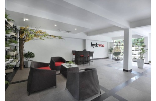 Gurugram Apartment | HYDEWEST Rose King Gold Studio Luxury Serviced Residences Apartment