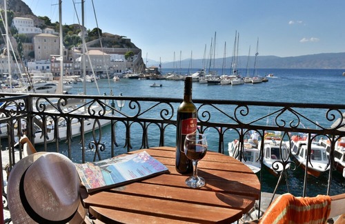 Hydra Apartment | Hydra Port Apartments-Balcony
