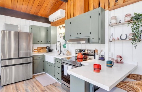 Mono Vista Cabin | Hygge A-Frame Getaway