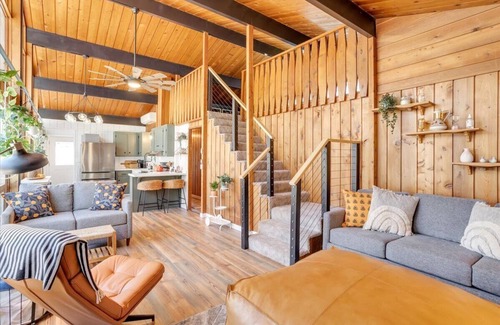 Mono Vista Cabin | Hygge A-Frame Getaway