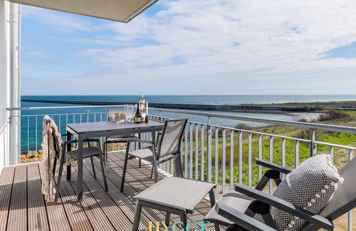 Olpenitzdorf Apartment | Hygge Ocean View 14 on the beach - Holiday apartment Ocean View 14 sea view/balcony/fireplace