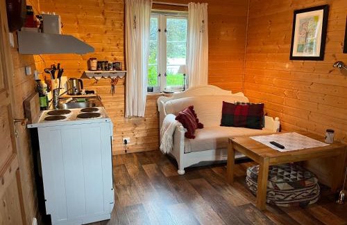 Fauske Apartment | Hyggelig lite bosted ved sjøen, nær sentrum i Valnesfjord