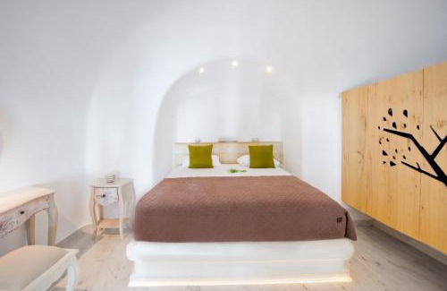 Oia Villa | Hyperion Oia Suites