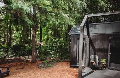 Municipality of Epe House | Hytte I Tiny house met zonnige bostuin