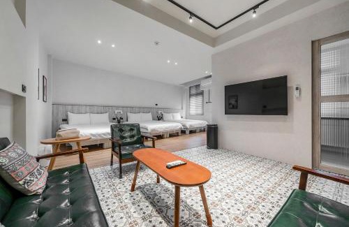 North District House | I am here B&B