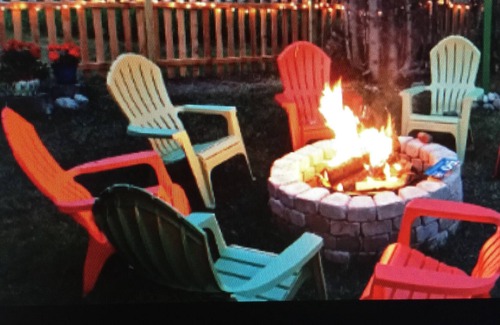 Grand Marais Cottage | I Block from the Trail & 2 blocks to Restaurants/Gas/Bars/Plenty of Parking