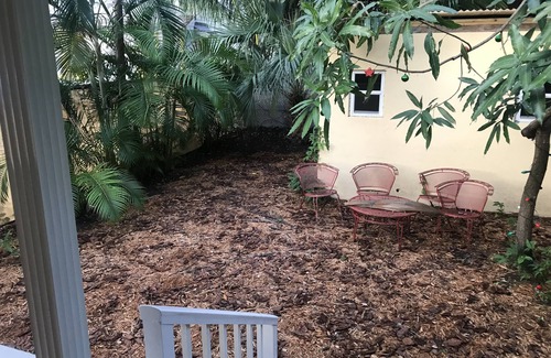 Southwest Coconut Grove House | I. Historic Home Key West style in Coconut Grove Yellow House