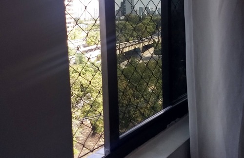 Espinheiro Apartment | I rent a room in a well located building, with parking space, pool, sauna.