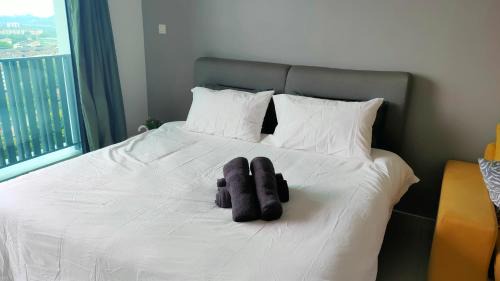 Shah Alam Apartment | I-SoHo I-City Theme Park, Netflix, Pool, Wifi, Parking