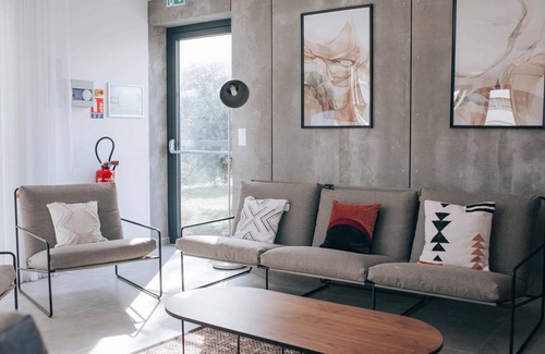 Grand Sud Hotel | Ibis Aix en Provence Hotel