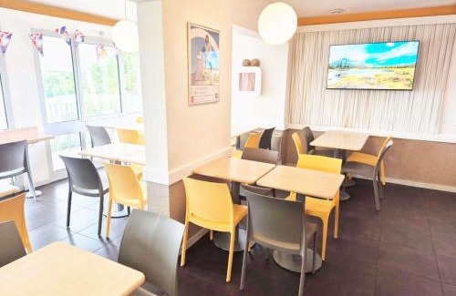 Poitiers Hotel | ibis budget Poitiers Sud