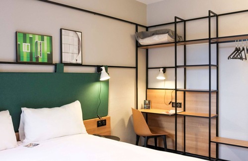 Courcouronnes Hotel | Ibis Evry-Courcouronnes