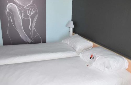 Rochefort Hotel | ibis Rochefort