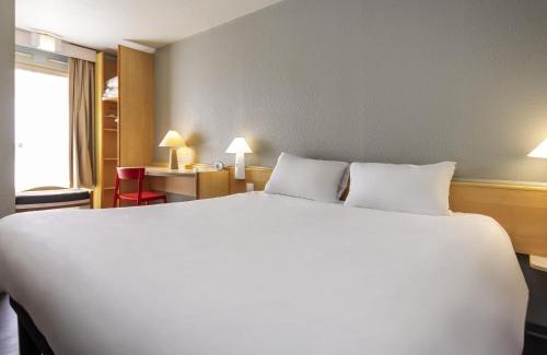 Rochefort Hotel | ibis Rochefort