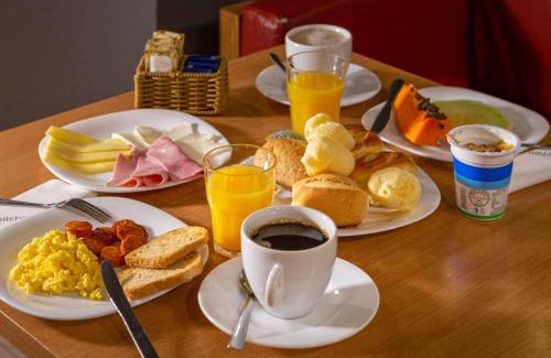 Boqueirao Hotel | ibis Santos Gonzaga Praia