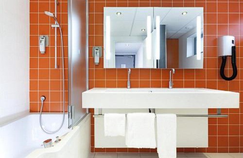 Montrouge Hotel | ibis Styles Paris Porte d'Orléans