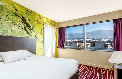 Neydens Hotel | ibis Styles Saint Julien en Genevois Vitam