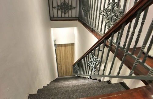 Downtown George Town House | iBook10 Deluxe Loft Suite Room by iBook Homestay
