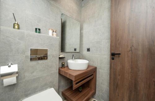 RACINE EXTENSION Apartment | Ibrahim Moukhawi