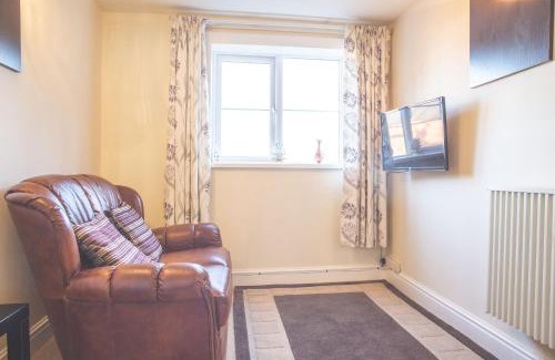 Ibstock Apartment | Ibstock Self Catered Apartment
