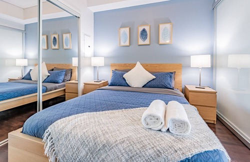 Quidi Vidi Hotel | Ice Suites - Entertainment Dist