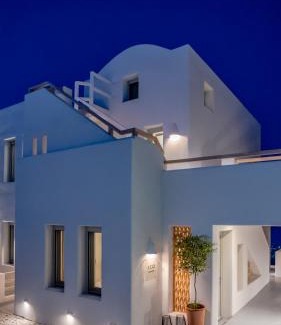 Pyrgos Apartment | Ico Santorini
