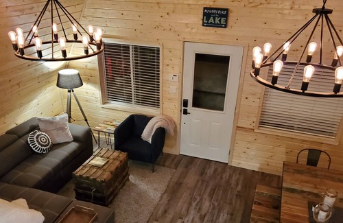 Arnes Cottage | Iconic A-frame in Cottage Country, Steps Away From a Sandy Beach