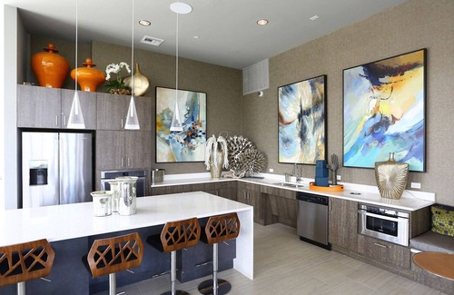 West End Apartment | Ideal Downtown 1BR w/Gym, W/D, Pool, walk to 6th St bars, by Blueground
