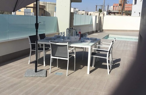 San Miguel de Salinas Villa | ideal for large families golfers close to beaches plenty of restaurants