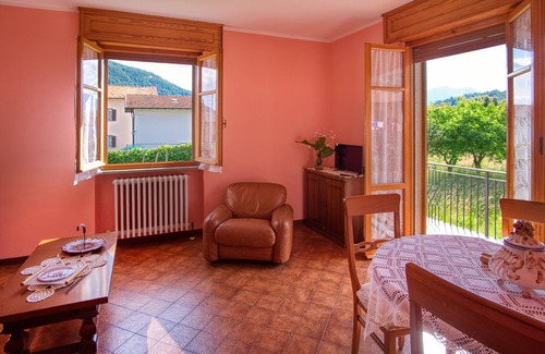 Cambiasca Apartment | Ideal for Quiet and Green vacations only 4km from the Lake and Center of Intra