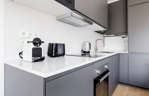 Ibiza Apartment | Ideal Ibiza 2BR w/Doorman & A/C, nr Retiro Park, by Blueground