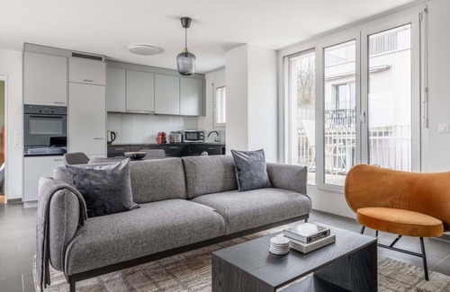Center Apartment | Ideal Leimbach 2.5 Room w/ Storage & W/D, 5 min to Market, by Blueground