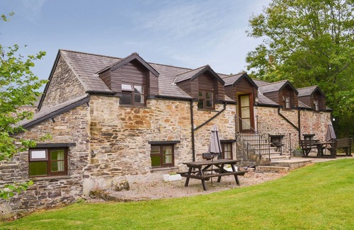 Saint Ann's Chapel Cottage | Ideal location for a couple wishing to discover and explore Devon and Cornwall.