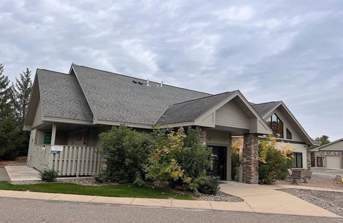 Crosslake House | Ideal location in Crosslake on the Whitefish Chain! Sleeps 12 with indoor pool!