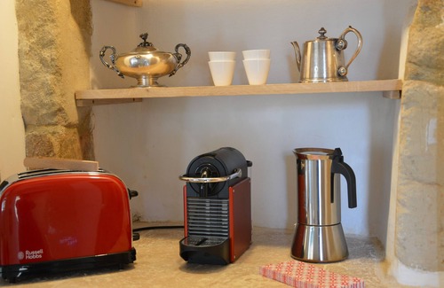 Grignan House | ideal location in the heart of the village and at the foot of the Château de Grignan