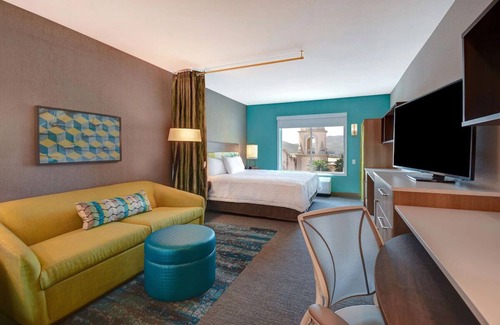 Downtown Tucson Hotel | Ideal Mix of Comfort and Value! 3 Convenient Units, Pets Allowed, Onsite Parking
