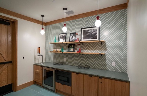 Sunnyvale West Apartment | Ideal Mountain View 1BR w/W/D, Pool & Gym, nr tech HQs, by Blueground