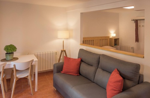 Cuenca Apartment | Ideal Parejas. Casco Antiguo. Nuevo y Tranquilo