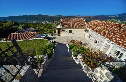 Kotor Villa | Ideal solution fore those looking for privacy, freedom and flexibility!