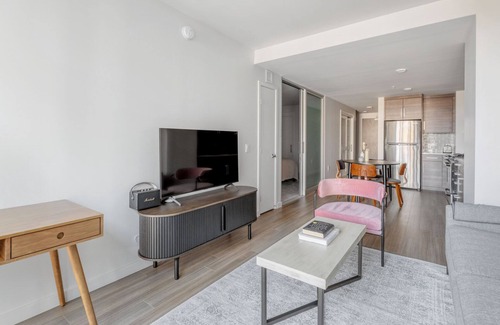 Civic Center Apartment | Ideal Soma 1BR w/Basketball & Gym, nr Transport, by Blueground