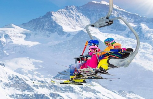 Zug Ski Chalet | IDEAL & TRANQUIL RIGHT IN THE MIDDLE OF EVERYTHING